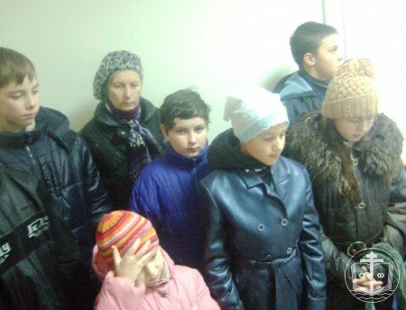 Учащиеся воскресной школы при храме св. мц. Татианы посетили Генеральное консульство Российской Федерации