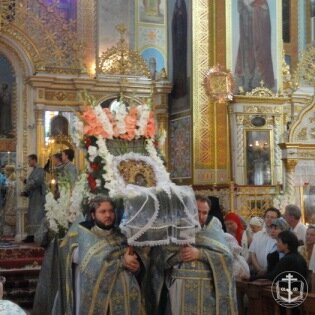 12 июля митрополит Агафангел совершил праздничную Божественную литургию