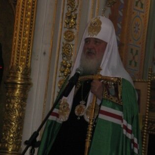 Святейший Патриарх Московский и всея Руси Кирилл посетил Свято-Успенский ка ...