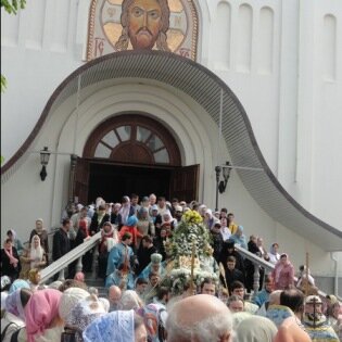 Митрополит Агафангел совершил праздничную Божественную Литургию в Свято-Успенском Одесском мужском монастыре