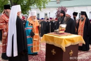 В Украину прибыла святыня - честная глава святой великомученицы Анастасии ...