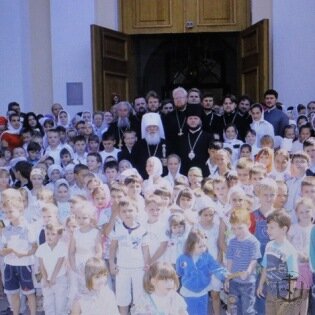Владыка Агафангел совершил молебен для учащих и учащихся одесских воскресных школ в Спасо-Преображенском соборе