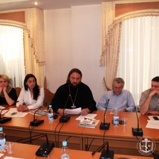 В Киеве состоялся круглый стол на тему «Европейский выбор Украины: через однополые отношения?»