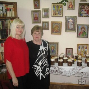Выставка православных икон в территориальном центре соц ...